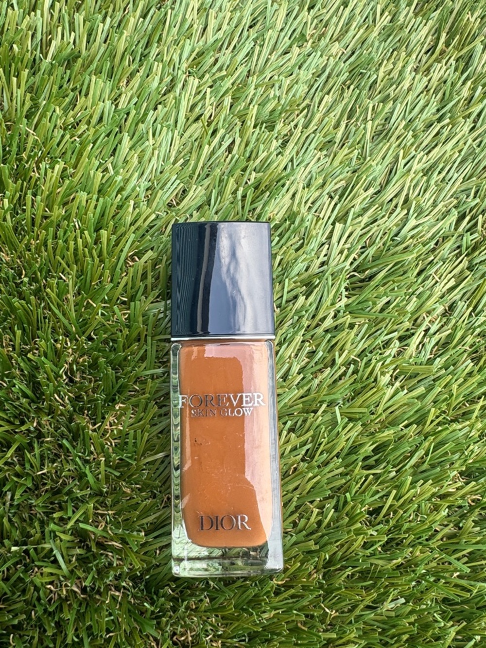 Dior Forever Skin Glow Liquid Foundation – Deep Tan